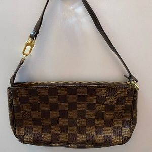 LOUIS VUITTON pochette NM Damier